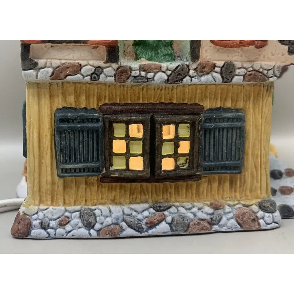 Vintage Santa's Best Our Town‎ Porcelain Collectable 1st Ed The Wilson House
